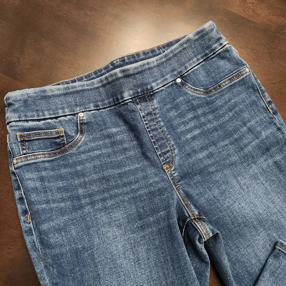 Chico's Slim Boot Pull On Jeans Size 1R/8R - Picture 2 of 5